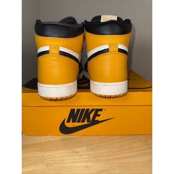 Size 13 - Jordan 1 Retro OG High Yellow Toe OG BOX lightly Used main image 6
